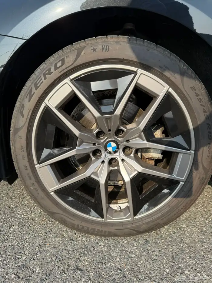 BMW 5 series (G60)520i (2024) 29