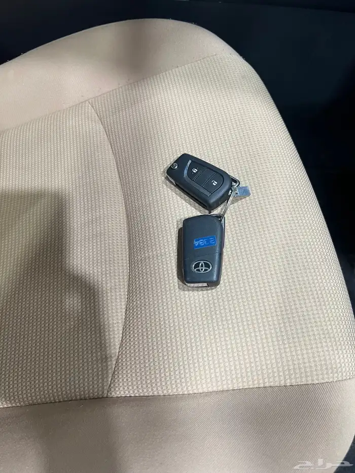 تويوتا راف فور 2021 قمة المظافه ممشى قليل 25