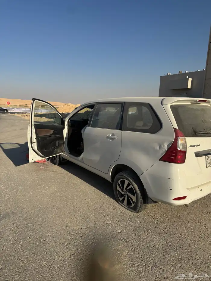 أفانزا 2015 للبيع مصدومه وجهيه 5