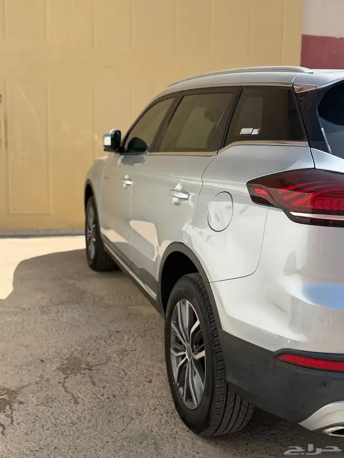 سيارة جيلي 3