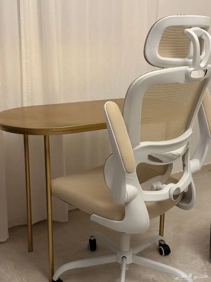 مكتب وكرسي 0