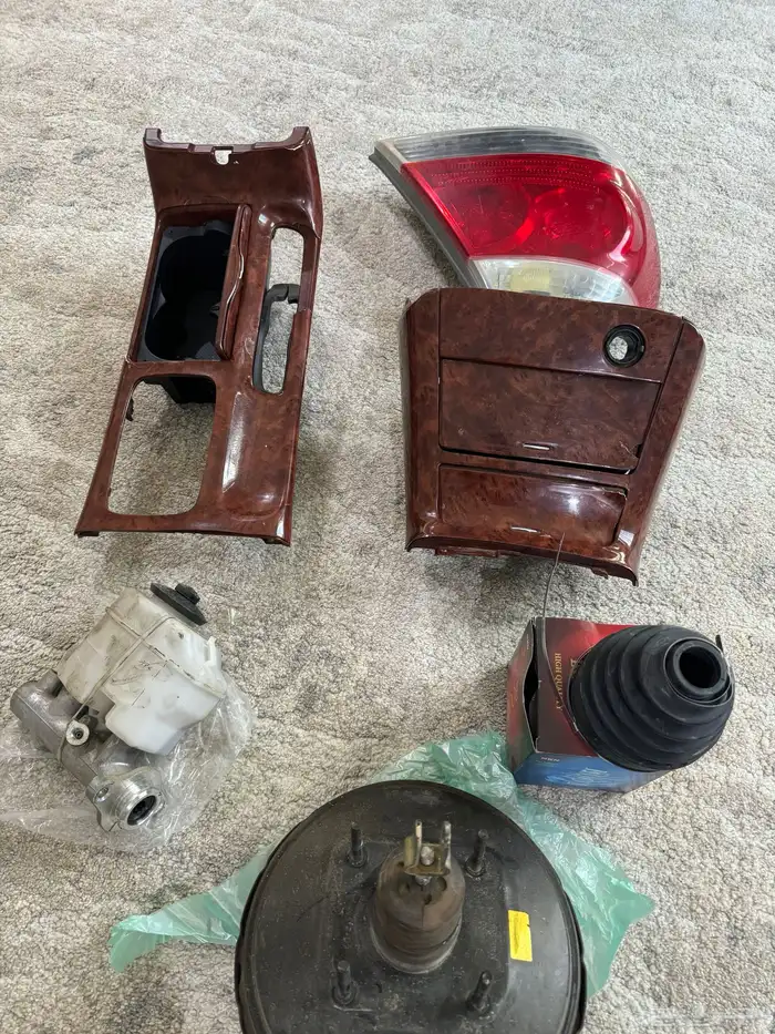 كامري 2005 قطع غيارمع بكم وجلدت عكس جديده وديكورات 1