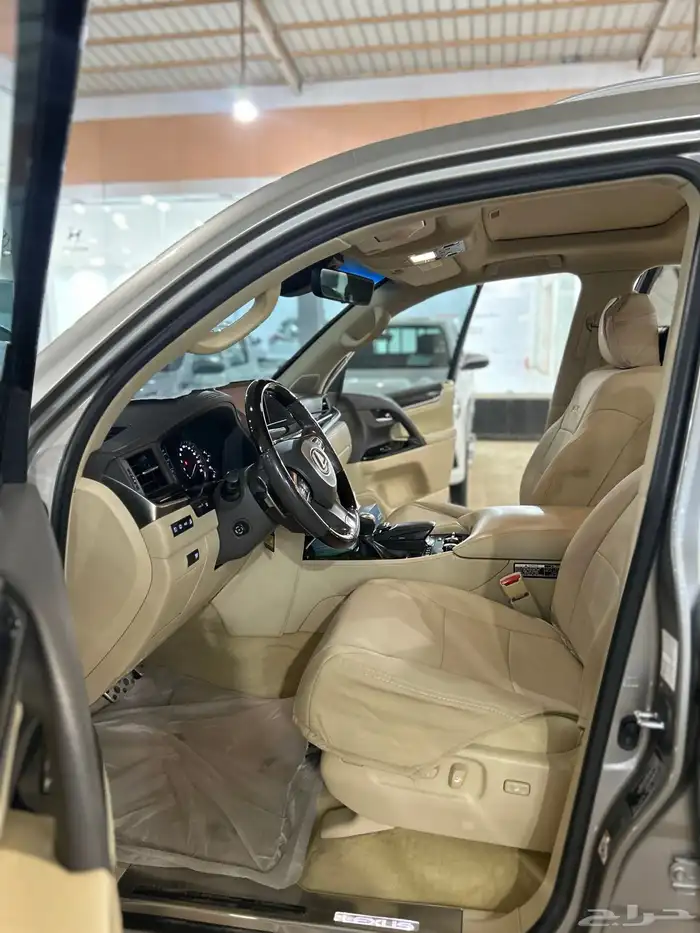 لكزس 2019 سعودي 18