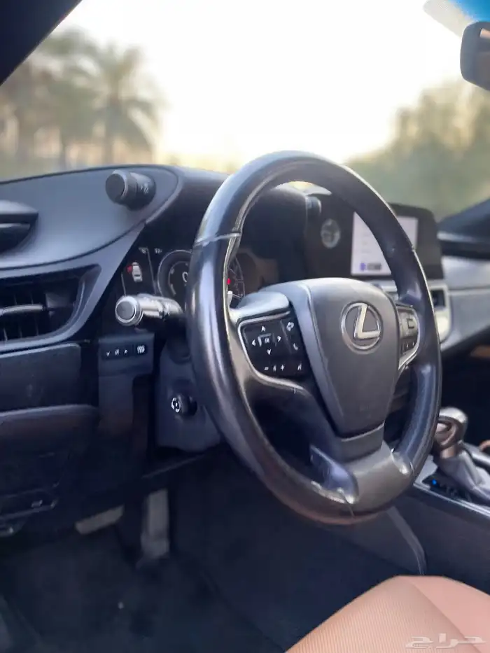 لكزس-ES300h-2023(ممشي48الف)لحاله الوكاله 30
