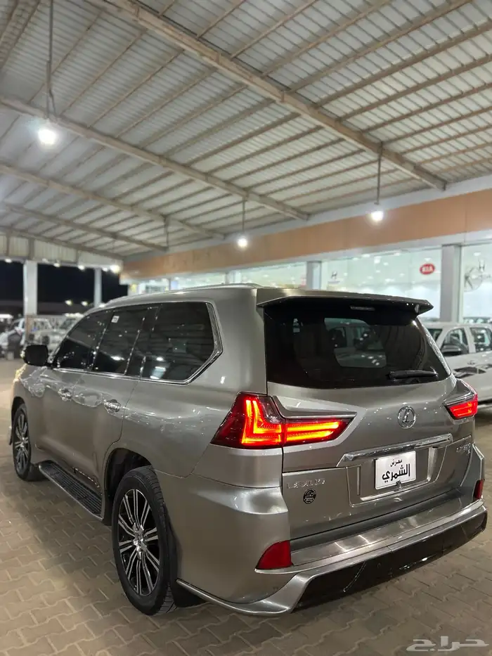 لكزس 2019 سعودي 13