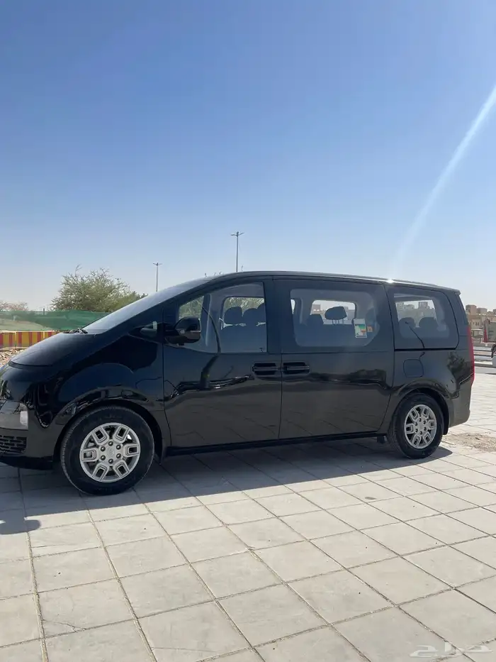 هونداي ستاريا موديل 2023 ديزل اتوماتيك 11راكب سعودي الوعلان 4