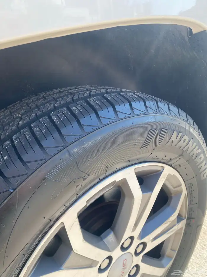 جي ام سي اكاديا 2013 11