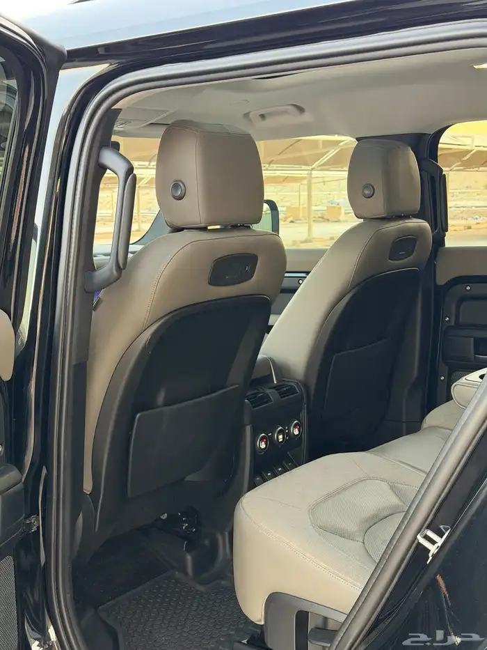 للبيع ديفندر 8