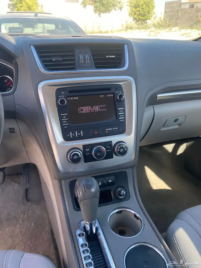 جي ام سي اكاديا 2013 5