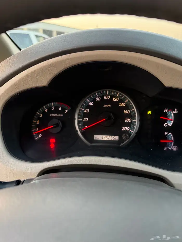 تايوتا انوفا 2015 14