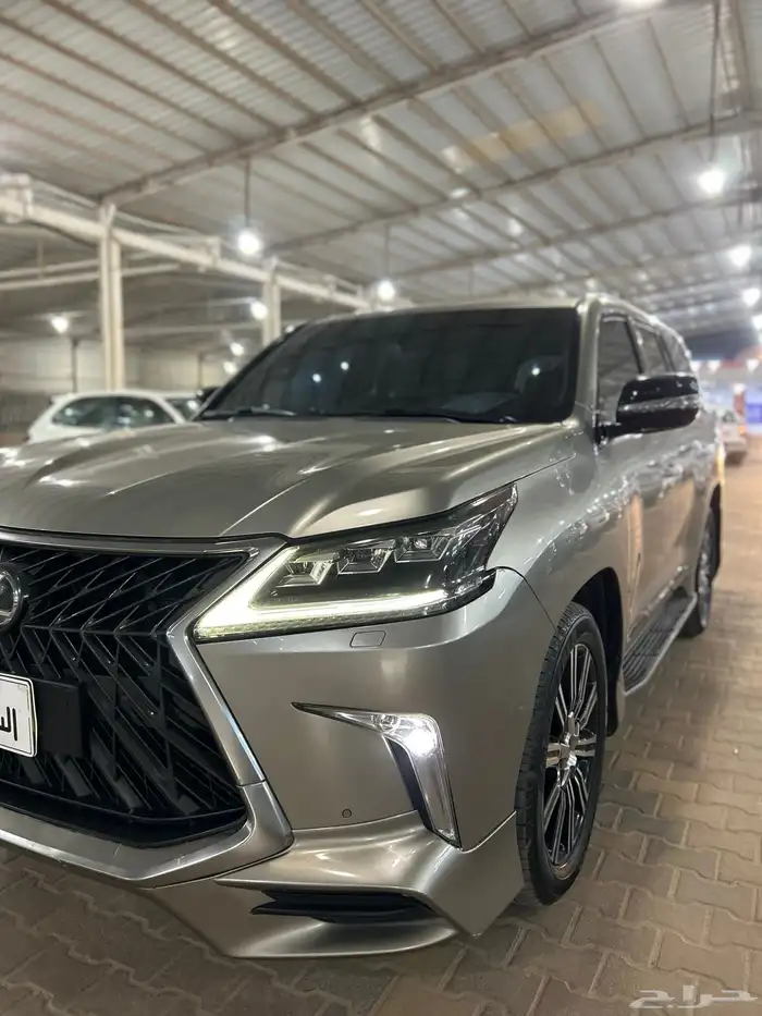 لكزس 2019 سعودي 4