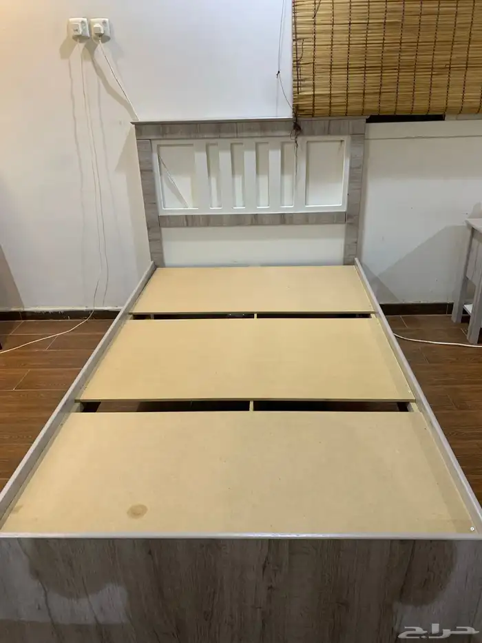 سريرين كوين ومعهم تسريحة وكمدينة 0