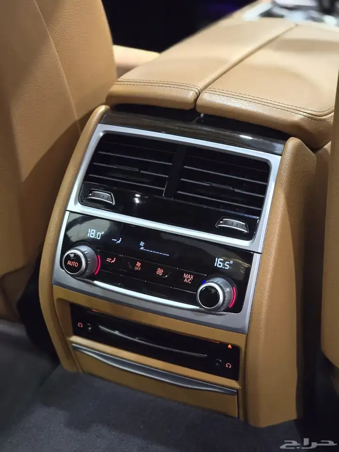 بي ام دبليو 730Li موديل 2020 بحاله ممتازه 15