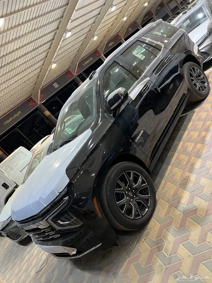 تاهو بريمير 2025 أسود داخلي ابيض 2