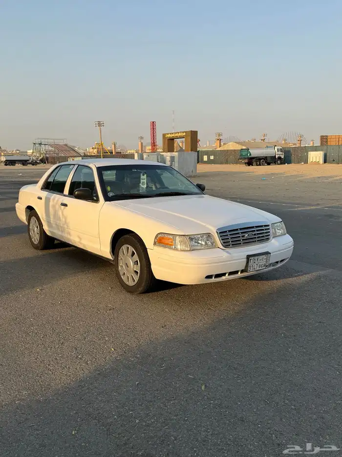 فورد كراون فكتوريا بوليسي مخزن 2011 6