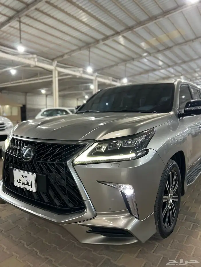 لكزس 2019 سعودي 1