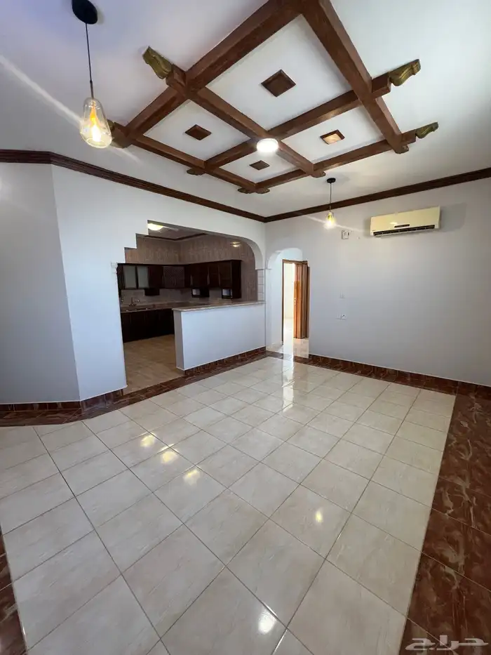 دور علوي للايجار شرق بريدة خلف مركز طابا سنتر 5