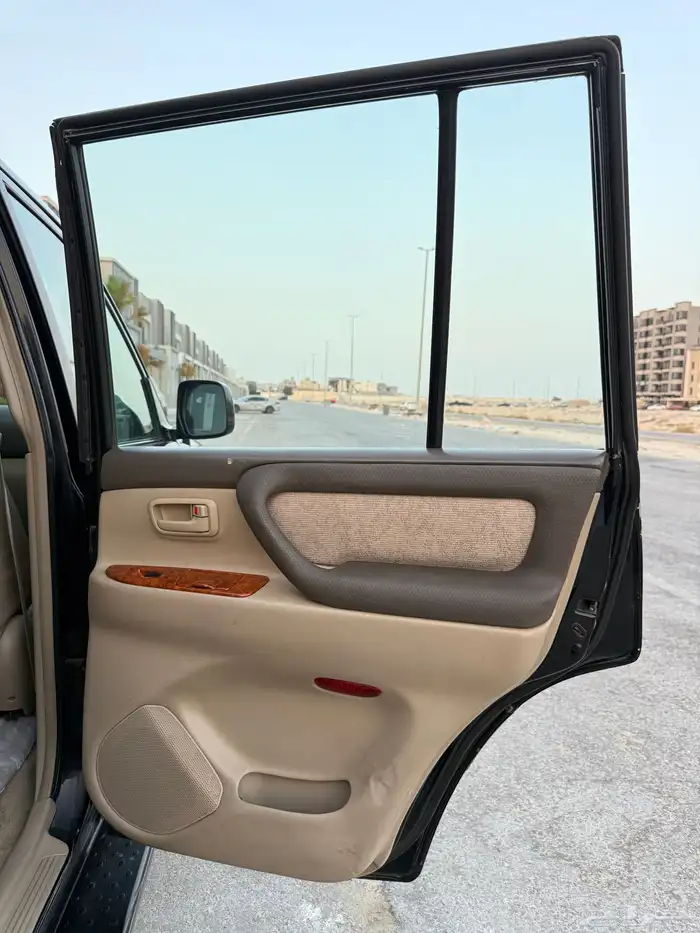 لاندكروزر قير عايدي اساس 2005 17