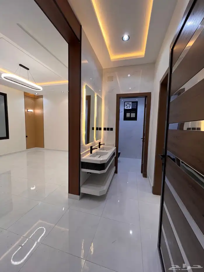 فيلا روف مع ملحق حى الراقى خميس مشيط بتصميم فندقي مميز 2