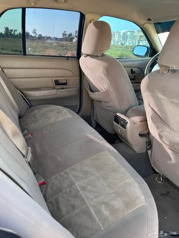 فورد فكتوريا 2005 ممشى قليل 12