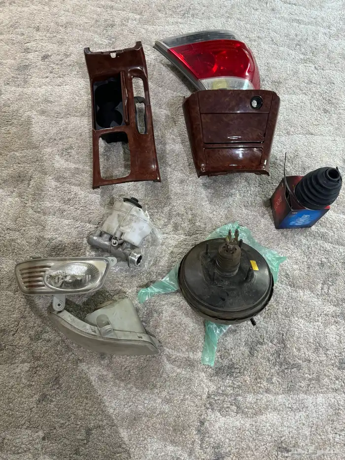 كامري 2005 قطع غيارمع بكم وجلدت عكس جديده وديكورات 0