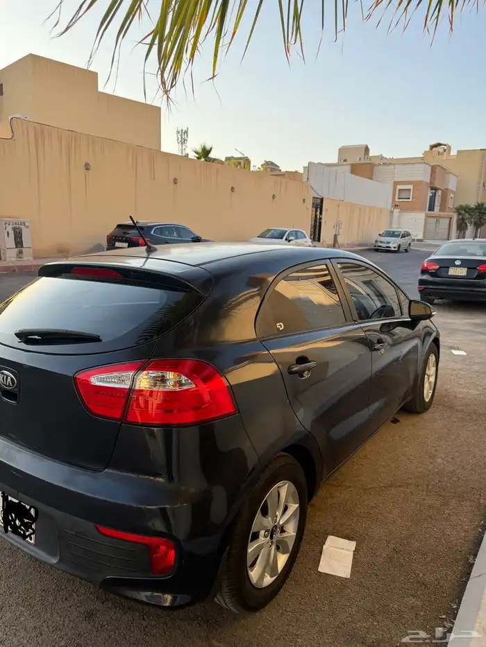 كيا ريو هاتشباك 2016 نص فل 4