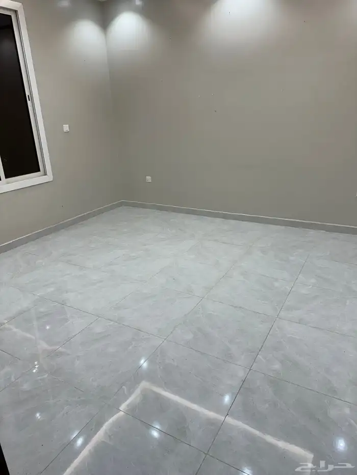 شقة للايجار بحي الصواري 7