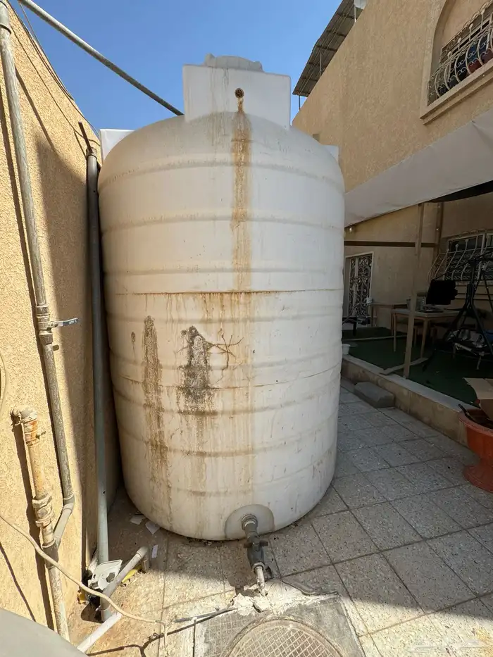 للبيع خزان ماءطولي فيبر جلاس بلاستك نظيف جدا المهيدب15000لتر 2