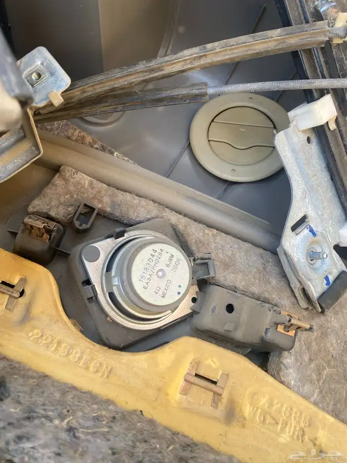 قطع غيار جمس صالون 2005 2