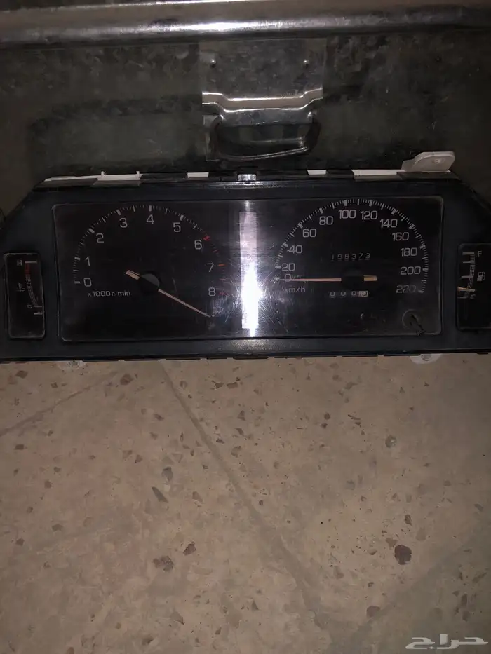 للبيع قطع كرسيدا قديم نظيف و اسعار مناسبة جدا 6