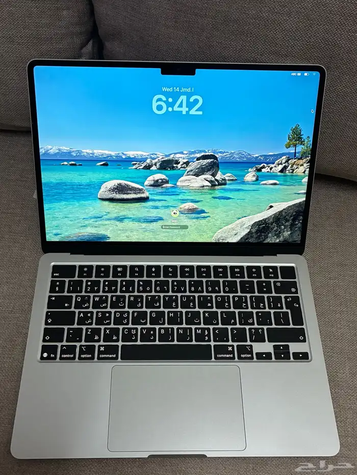 لابتوب ابل ماك بوك آير موديل 2025 معالج M4 7