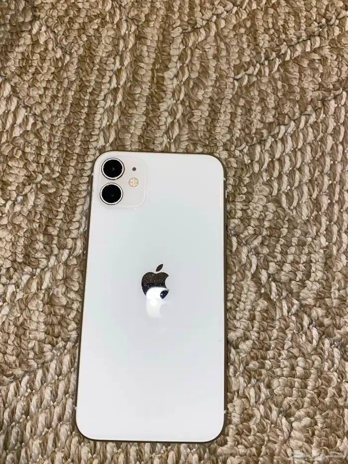 ايفون 11 نضيف جدا 64 قيقا الحد 600 0