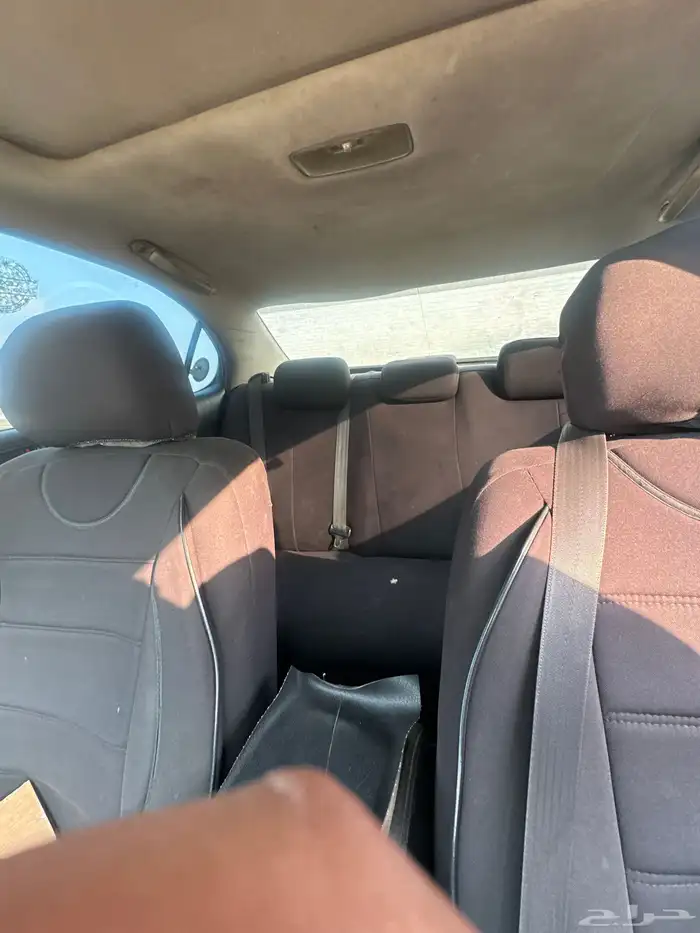 لكزس اي إس 5