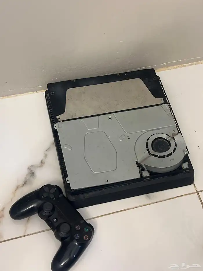 سوني فور للبيع اقبل بدل 1