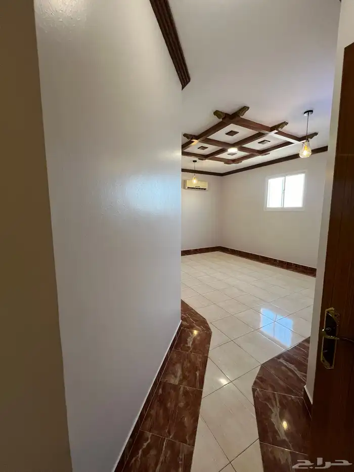 دور علوي للايجار شرق بريدة خلف مركز طابا سنتر 4