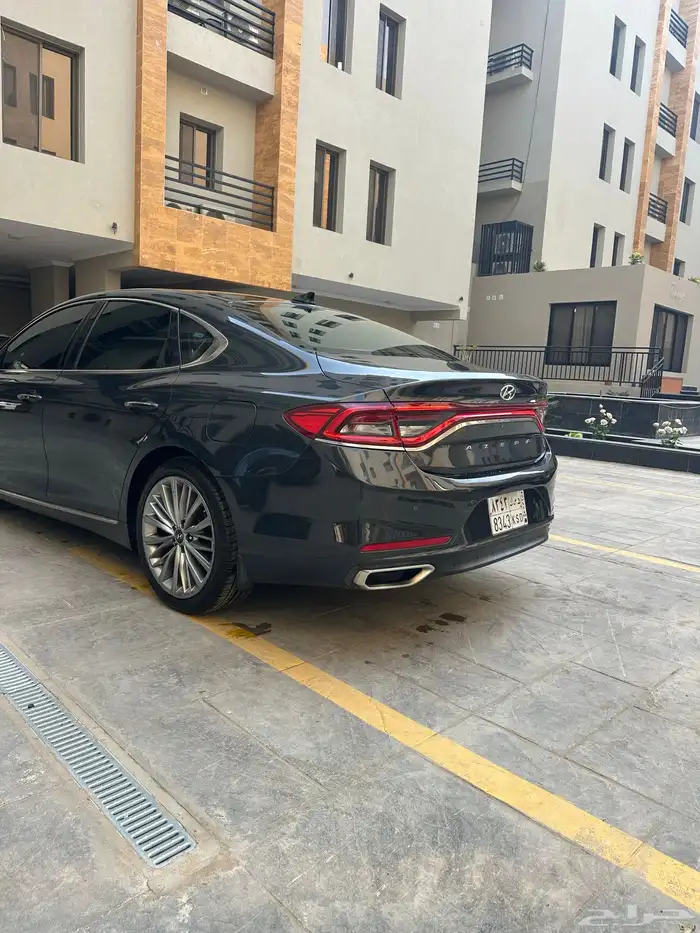 هيونداي أزيرا 2018 للبيع ماشاءالله في مة النظافة 5