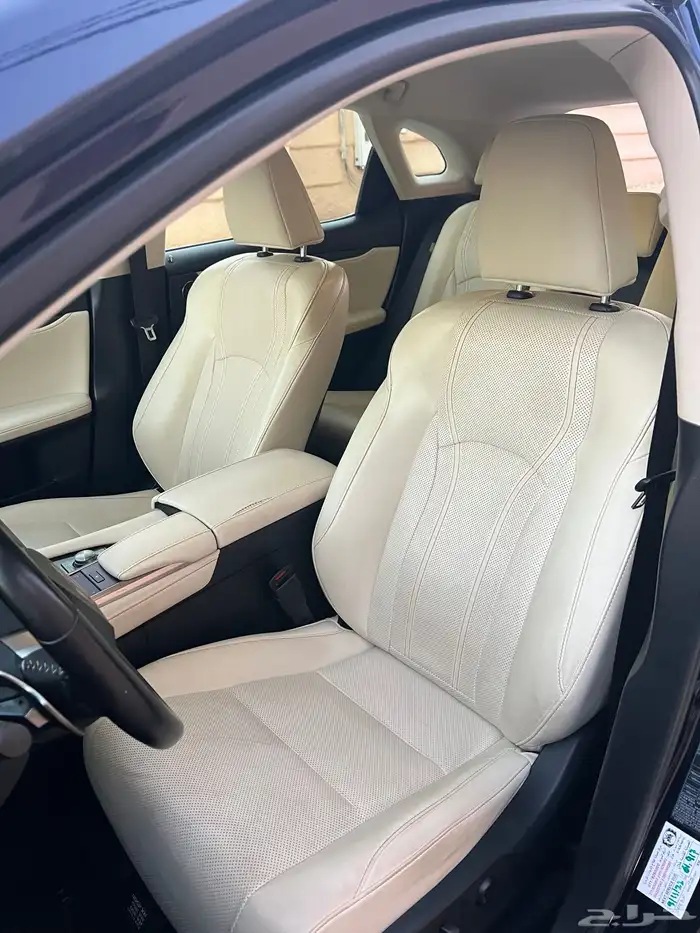 لكزس RX 350 موديل 2020 6