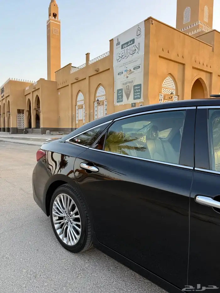 تويوتا افالون 2020 فل كامل مالك اول 33