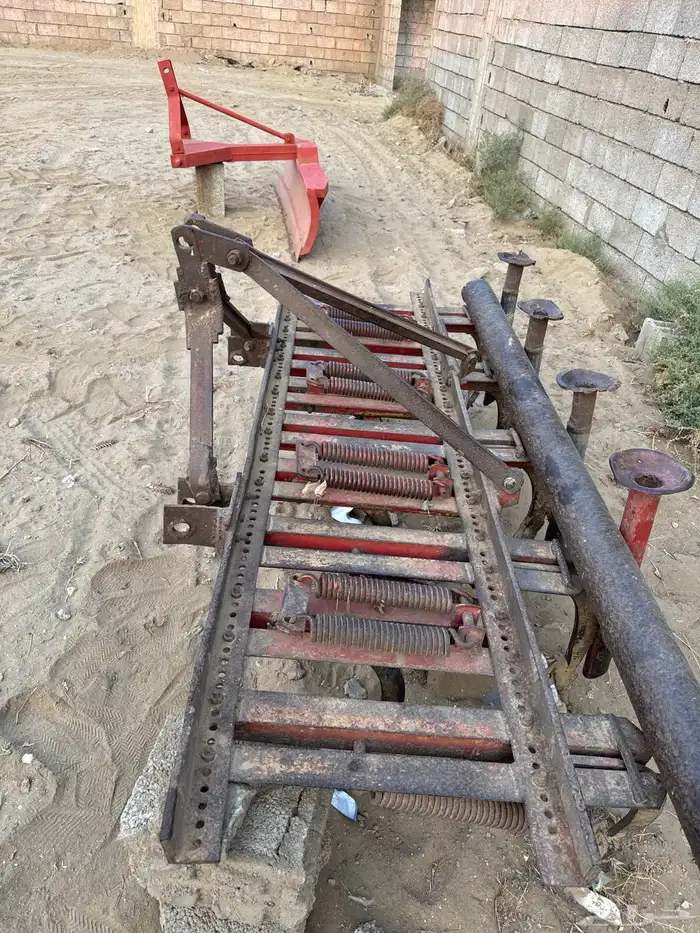 عدد 2 سكينة حراثة ومخرش وبكت حراثة وحراثة 365 7