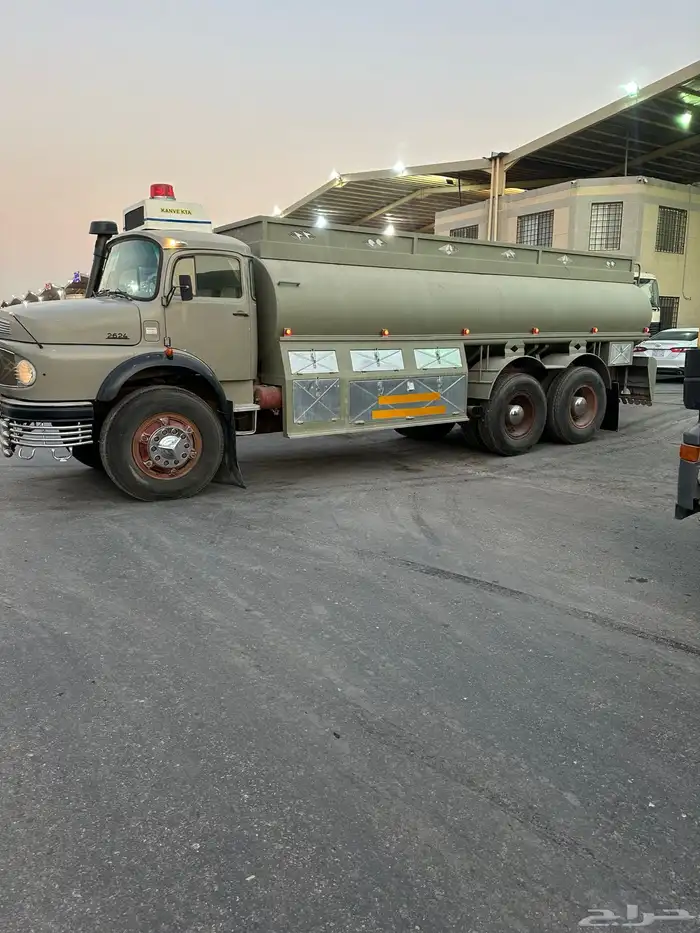 سكس بوز 24 موديل 1982 3