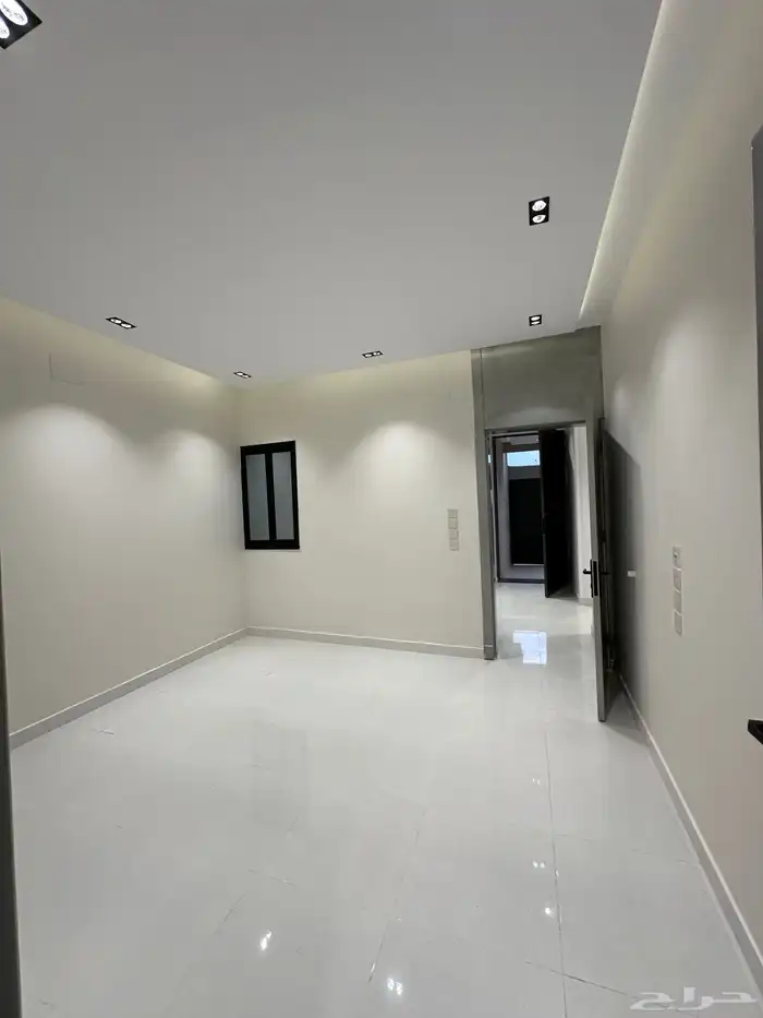 للبيع شقق ارضيه بمدخل مستقل بحى المعارض خميس مشيط 5