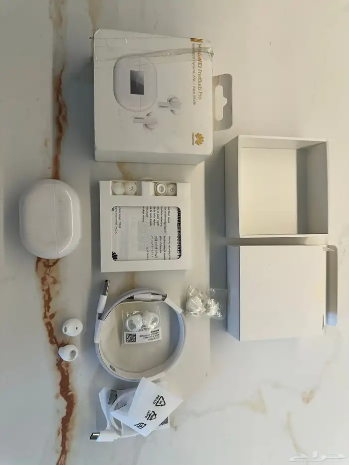 ساعة هواوي جي تي 4 و سماعة هواوي 4