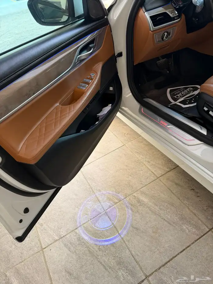 بي ام دبليو 2020 _740Li 3