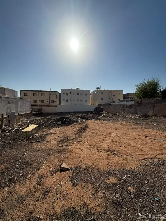 للبيع ارض في حي الربوة (الزهرة) م580 ثلاث واجهات 11