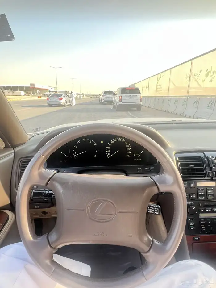 لكزس1994LS400 للبيع 4