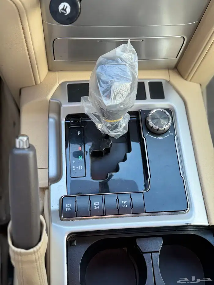 تويوتا لاندكروزر 2016 GXR مرهم 21 بودي وكاله 28