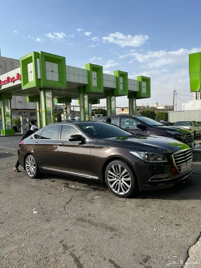 جينسس ((مخزنة ))بحالة الوكالة شبه جديدة 5