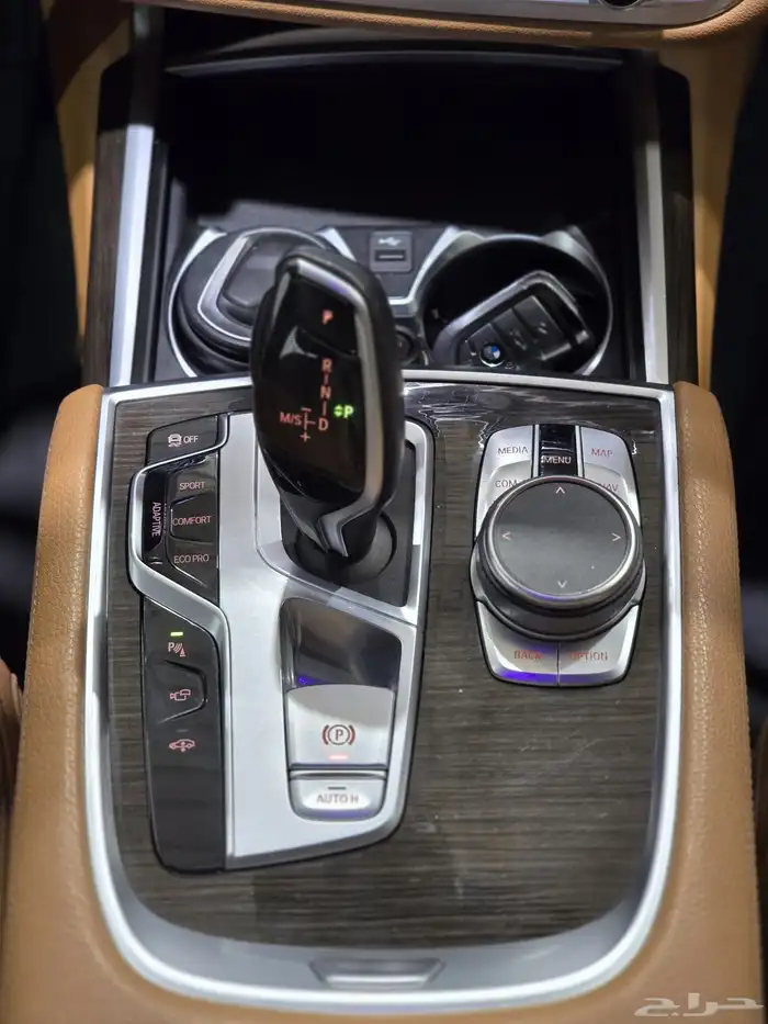 بي ام دبليو 730Li موديل 2020 بحاله ممتازه 18