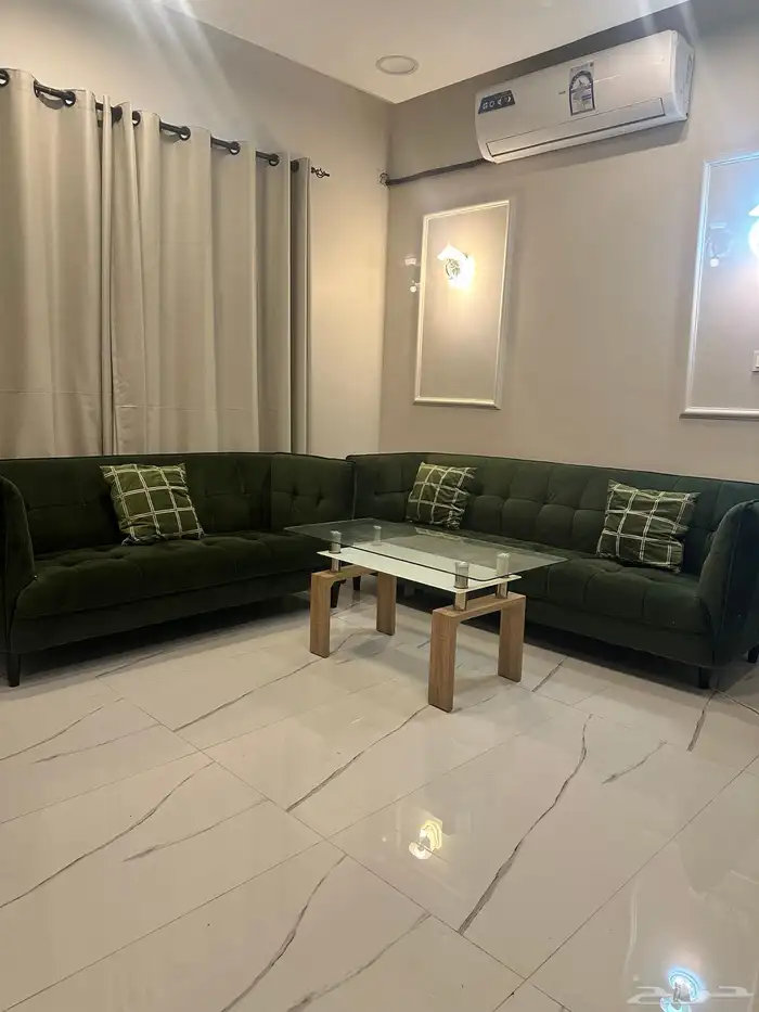 طقم زيتي مخمل ناعم 3