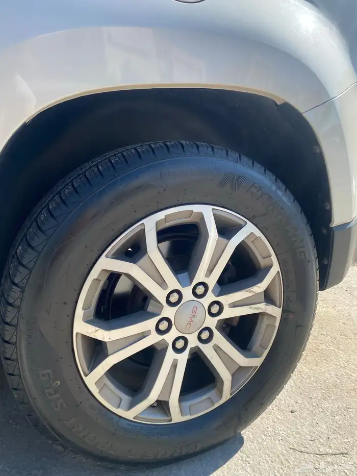 جي ام سي اكاديا 2013 7